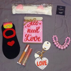 PINK BUNDLE * NWT * NECKLACE * KEYCHAIN * HEART SOCKS * LIPSTICK * HEADBAND